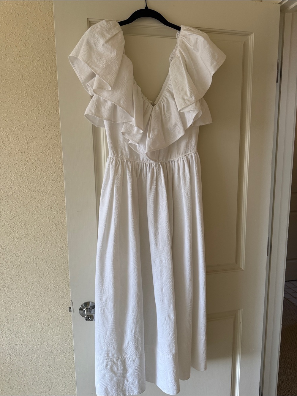 Chloe White Renaissance Ruffle-Trim Midi Dress - Picture 7 of 8